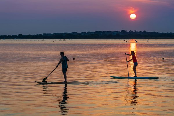 Quels sont les meilleurs spots pour une aventure en paddleboard en Nouvelle-Zélande?